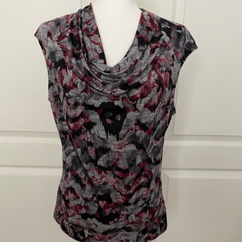 Kasper Gray Black & Burgundy Print Cowl Neck Cap Sleeve Top Size Medium